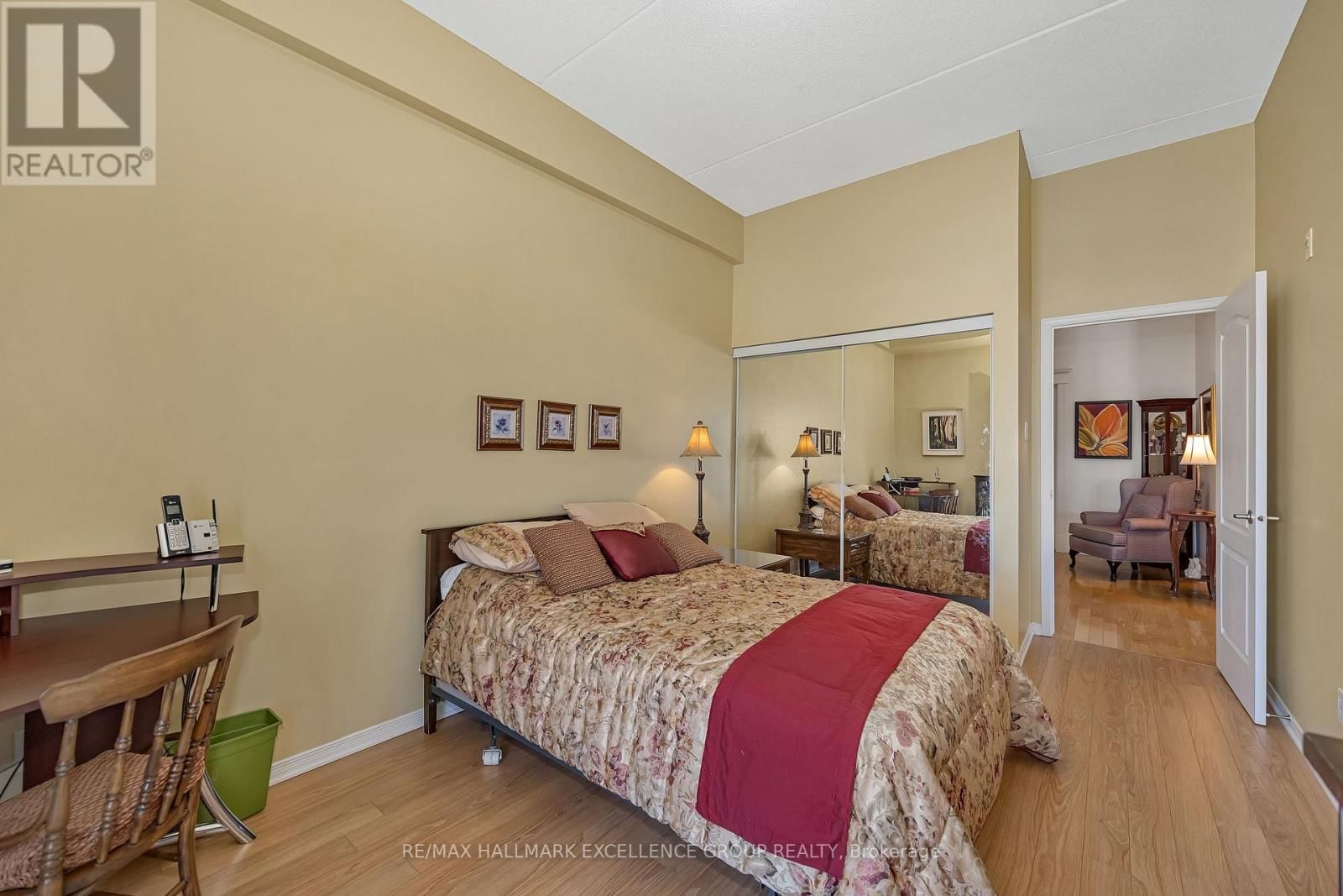 406 - 2921 LAURIER STREET Image 20