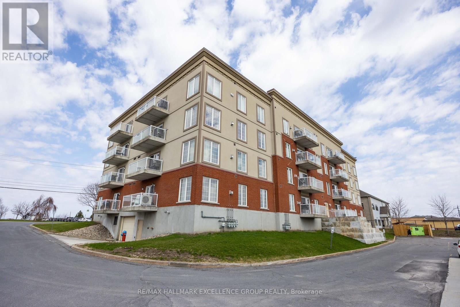 406 - 2921 LAURIER STREET Image 32