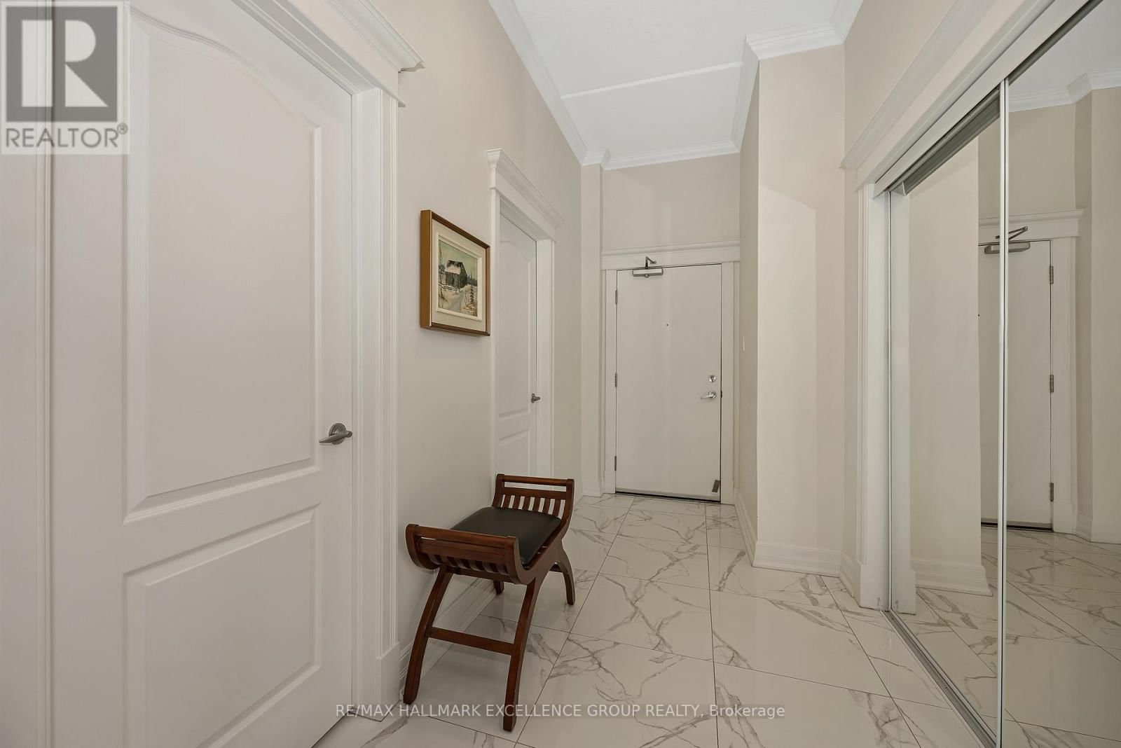 406 - 2921 LAURIER STREET Image 5