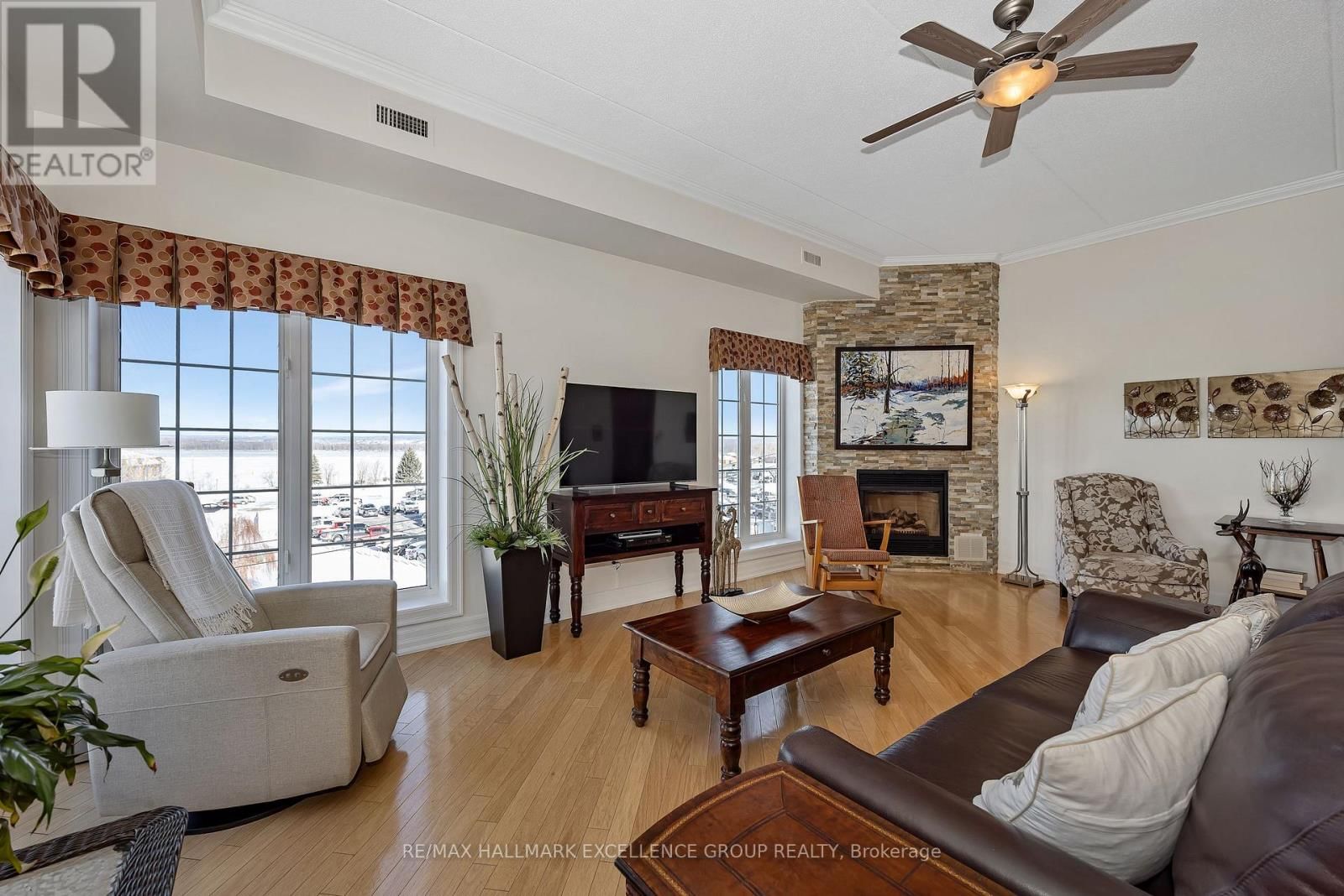 406 - 2921 LAURIER STREET Image 7