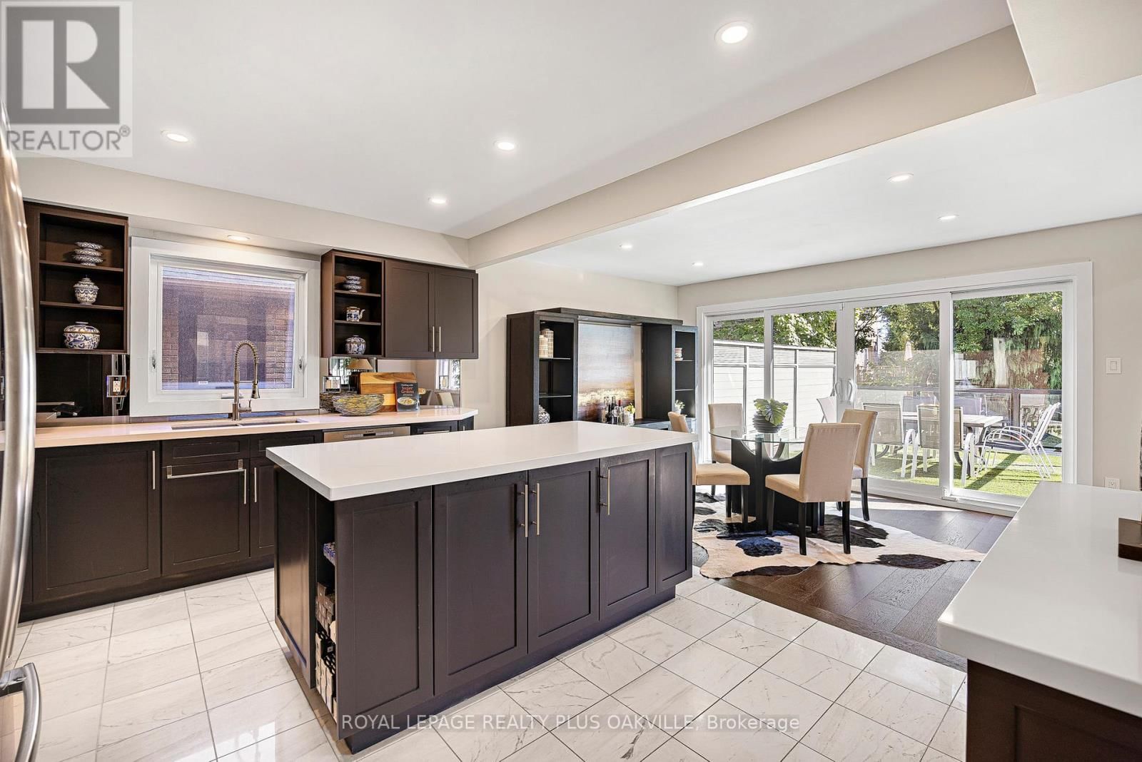 679 GREENRAVINE DRIVE Image 14