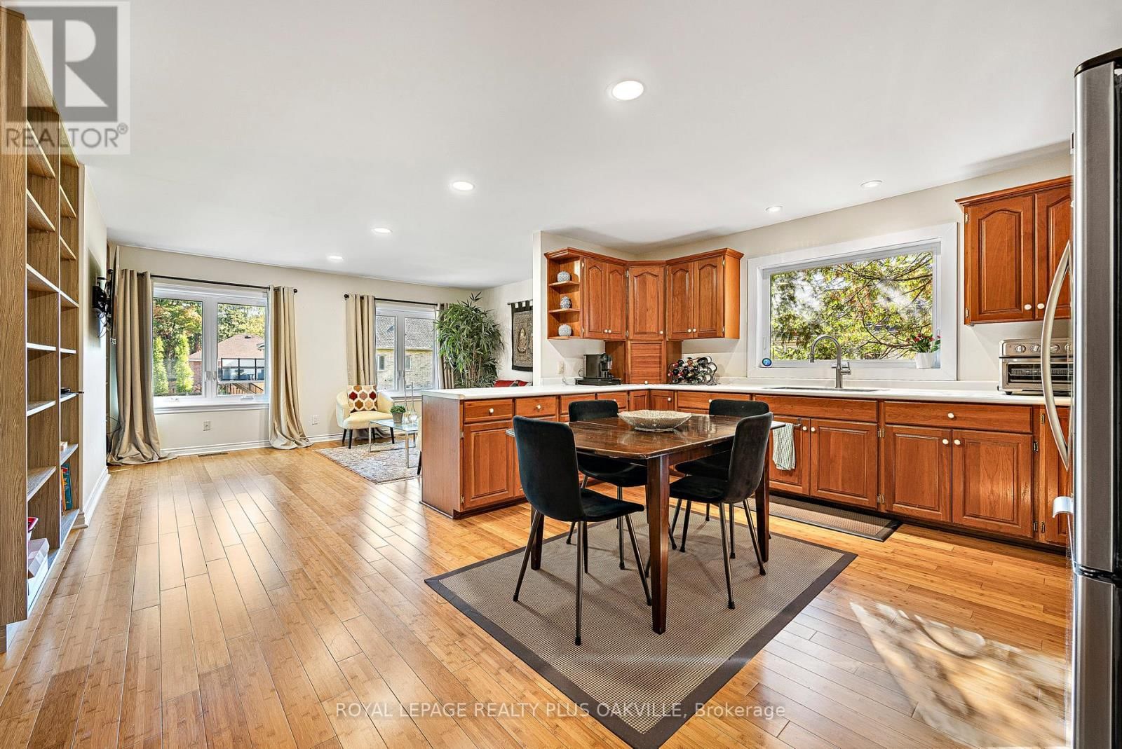 679 GREENRAVINE DRIVE Image 20