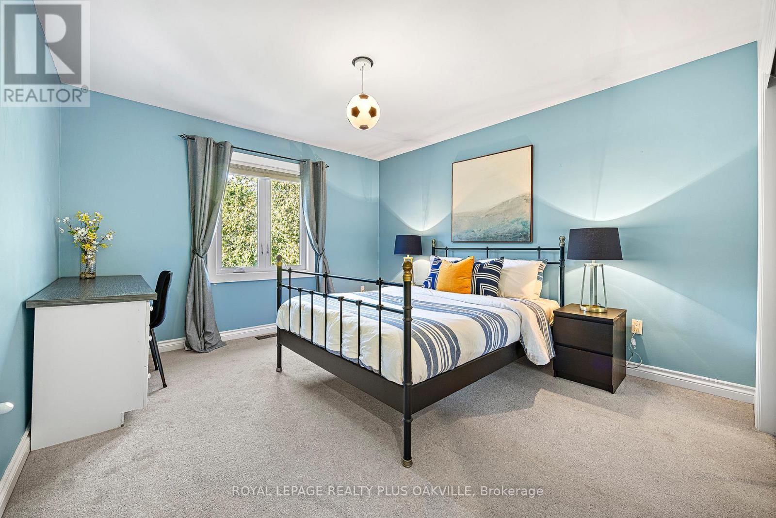 679 GREENRAVINE DRIVE Image 33