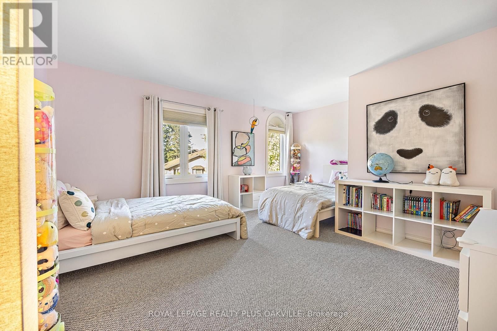 679 GREENRAVINE DRIVE Image 34