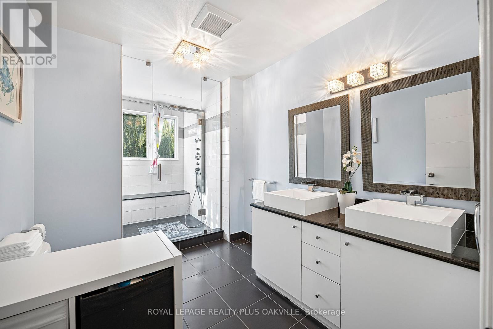 679 GREENRAVINE DRIVE Image 35