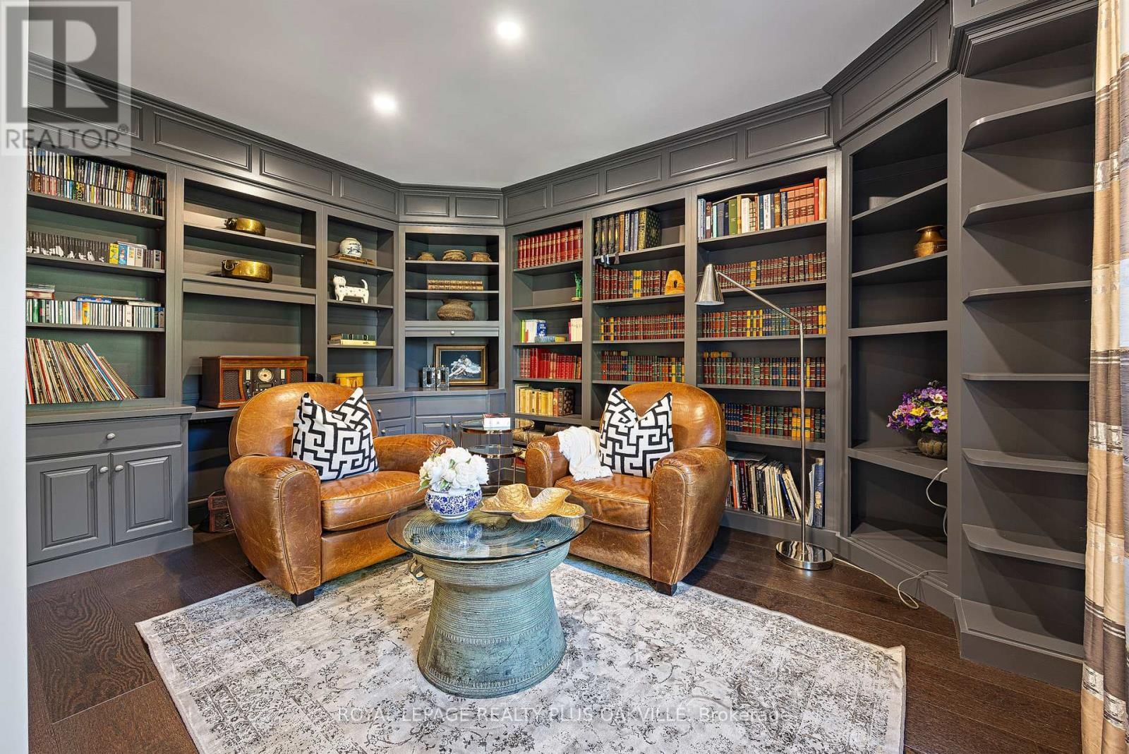 679 GREENRAVINE DRIVE Image 4