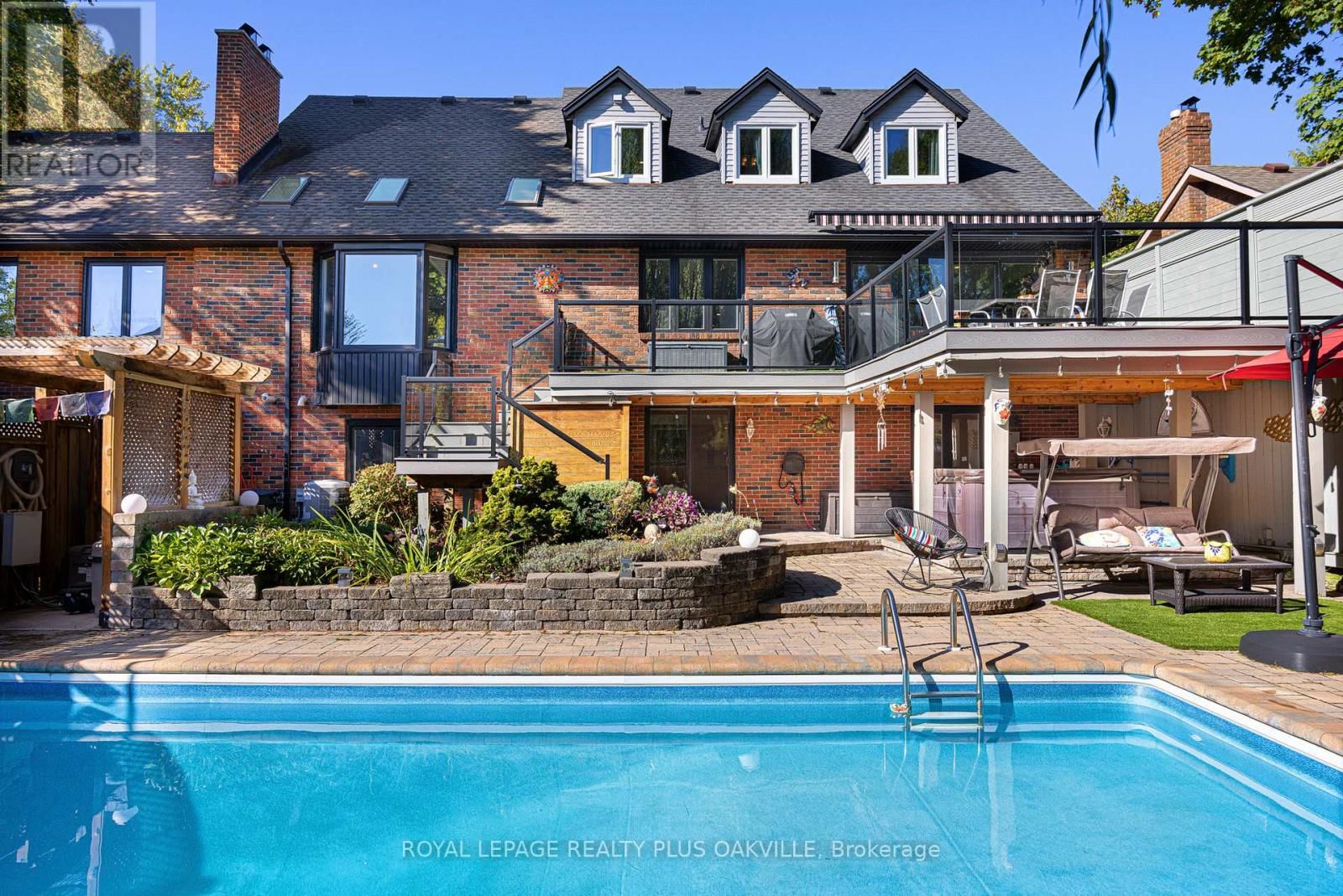 679 GREENRAVINE DRIVE Image 44