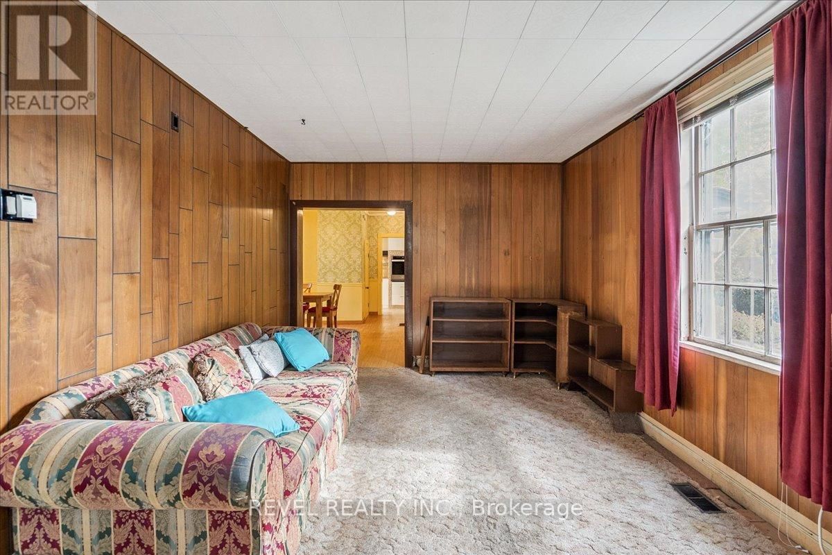 250 MILL STREET NORTH Image 11