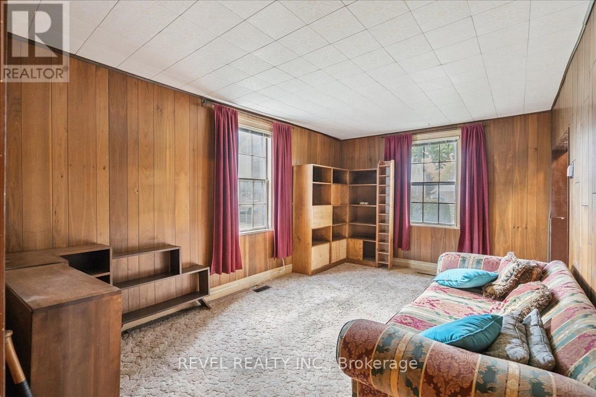 250 MILL STREET NORTH Image 13