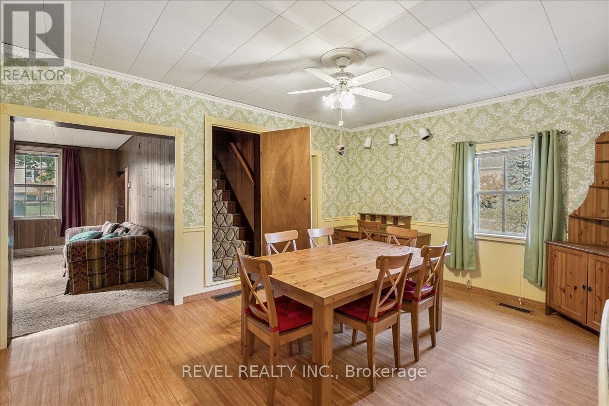 250 MILL STREET NORTH Image 15