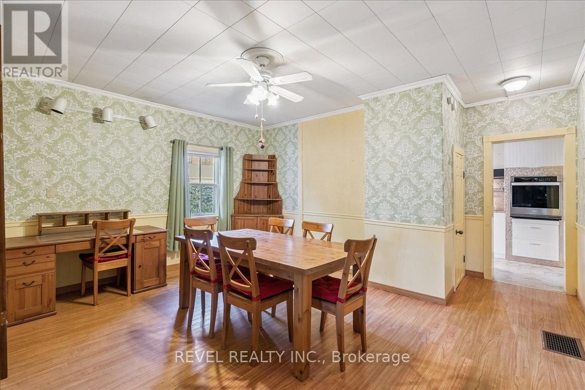 250 MILL STREET NORTH Image 16