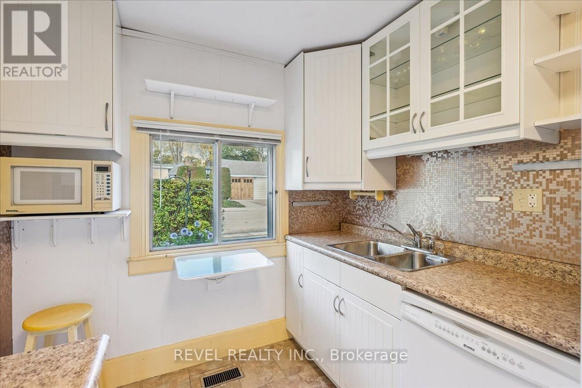 250 MILL STREET NORTH Image 20