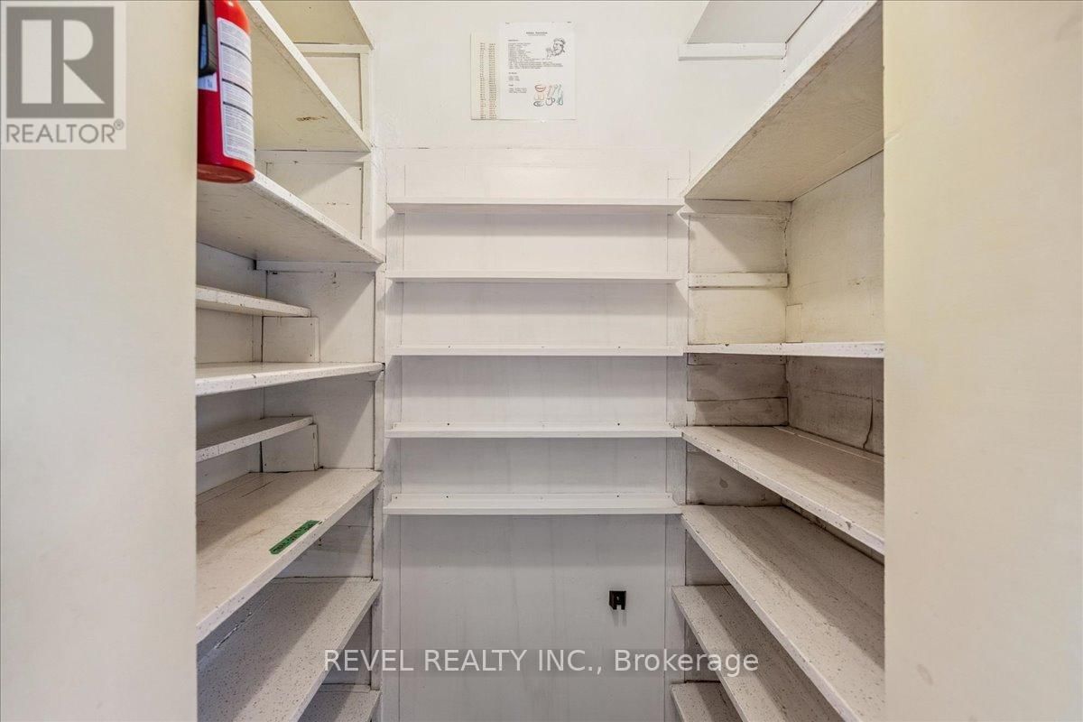 250 MILL STREET NORTH Image 21