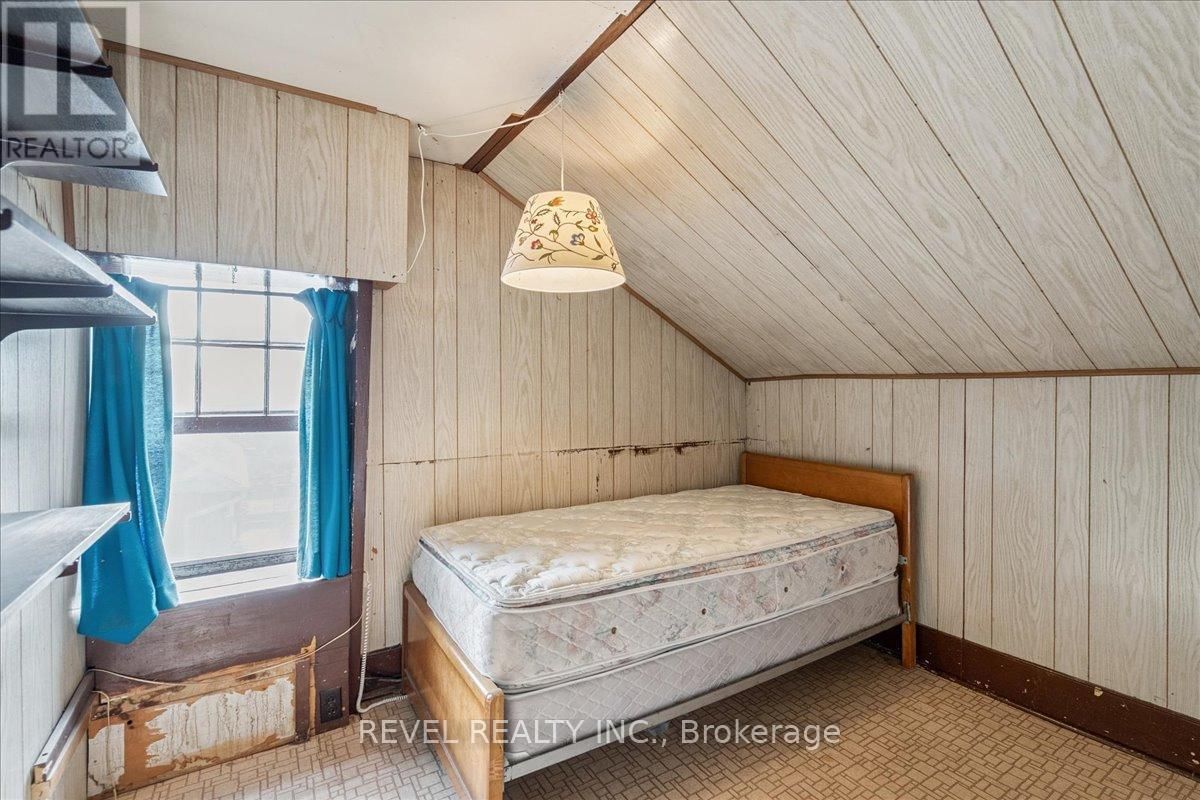 250 MILL STREET NORTH Image 35