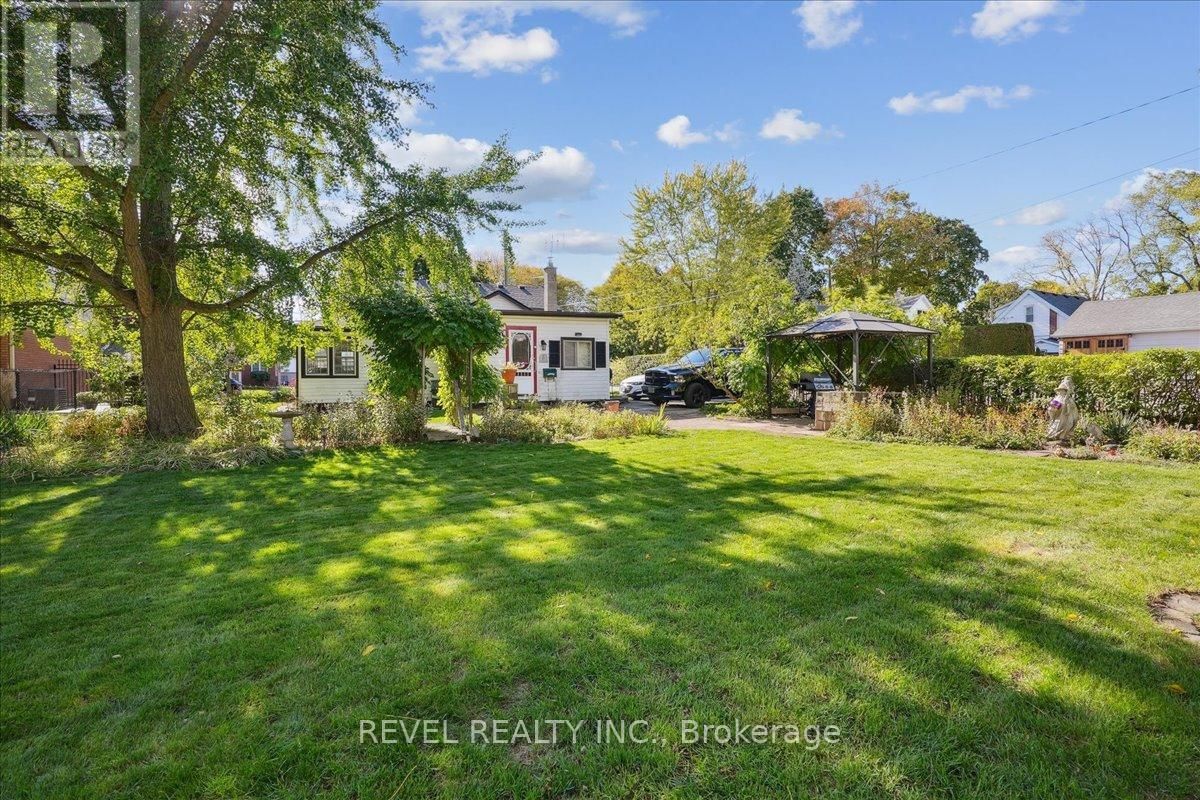 250 MILL STREET NORTH Image 36