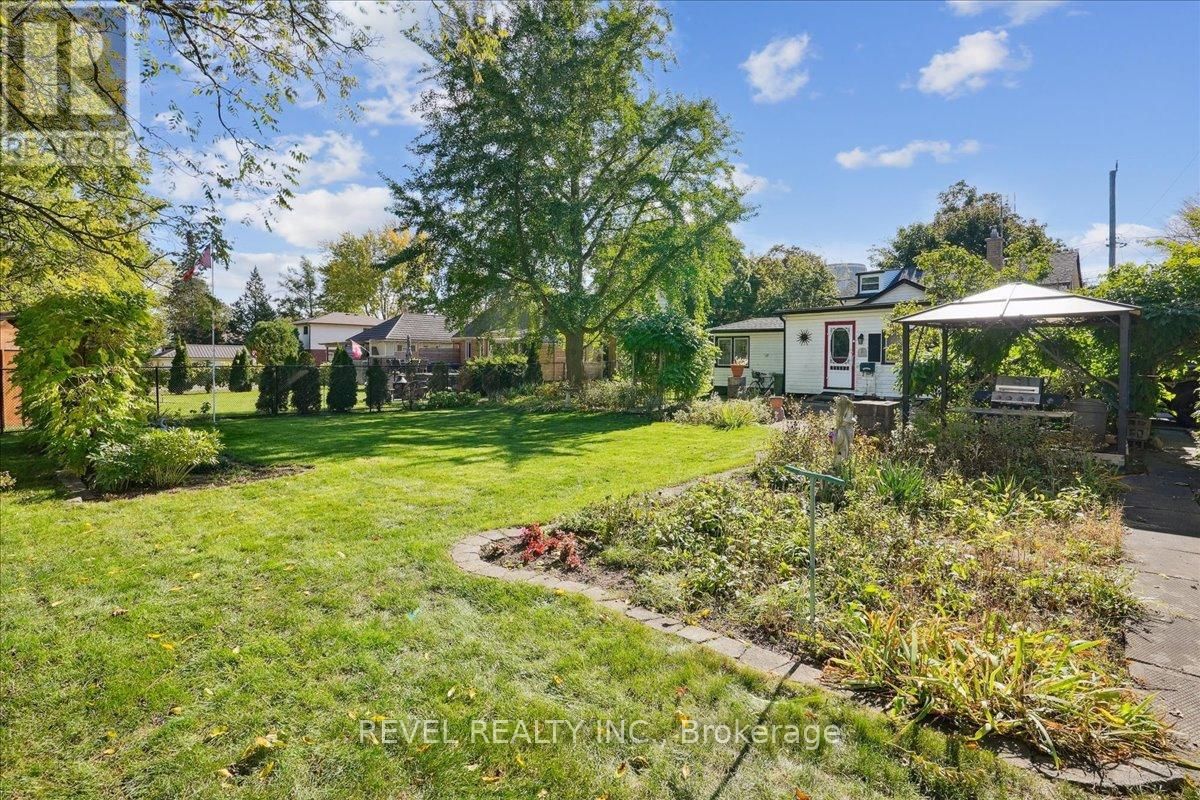 250 MILL STREET NORTH Image 37