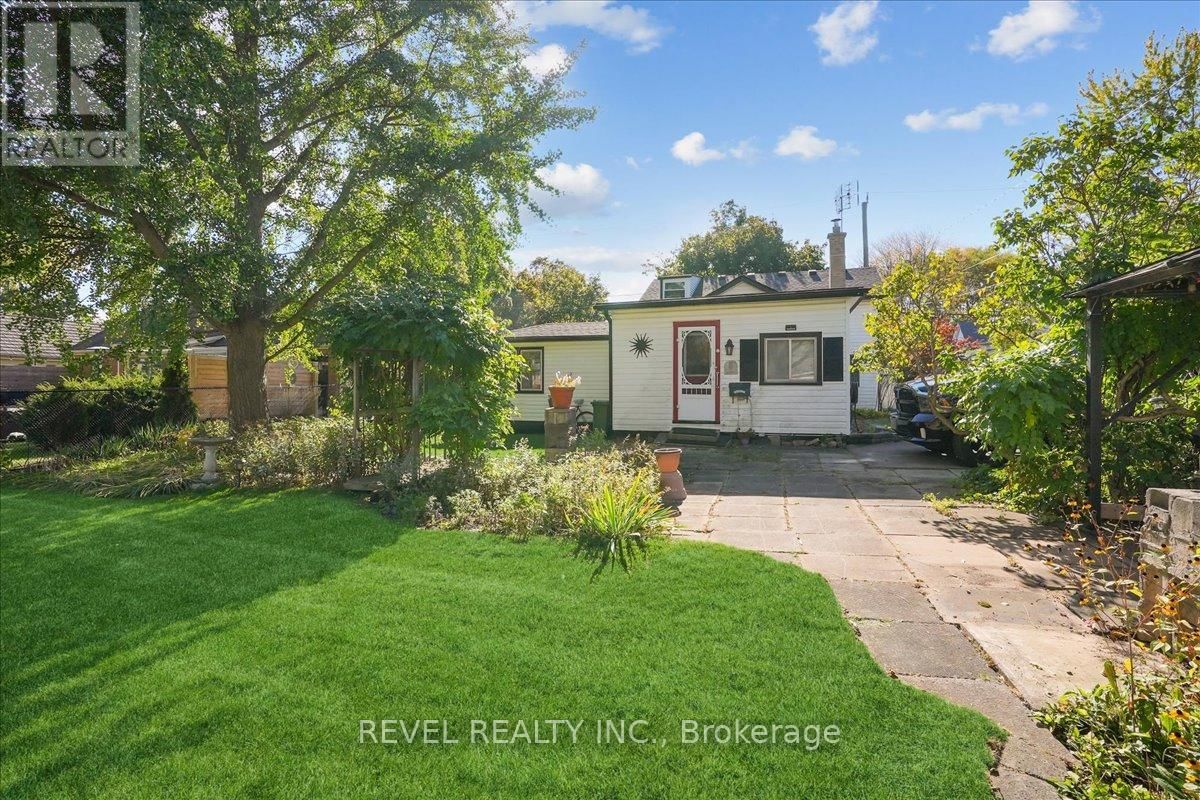 250 MILL STREET NORTH Image 39