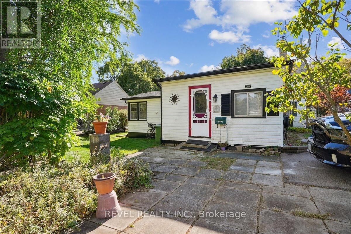 250 MILL STREET NORTH Image 42