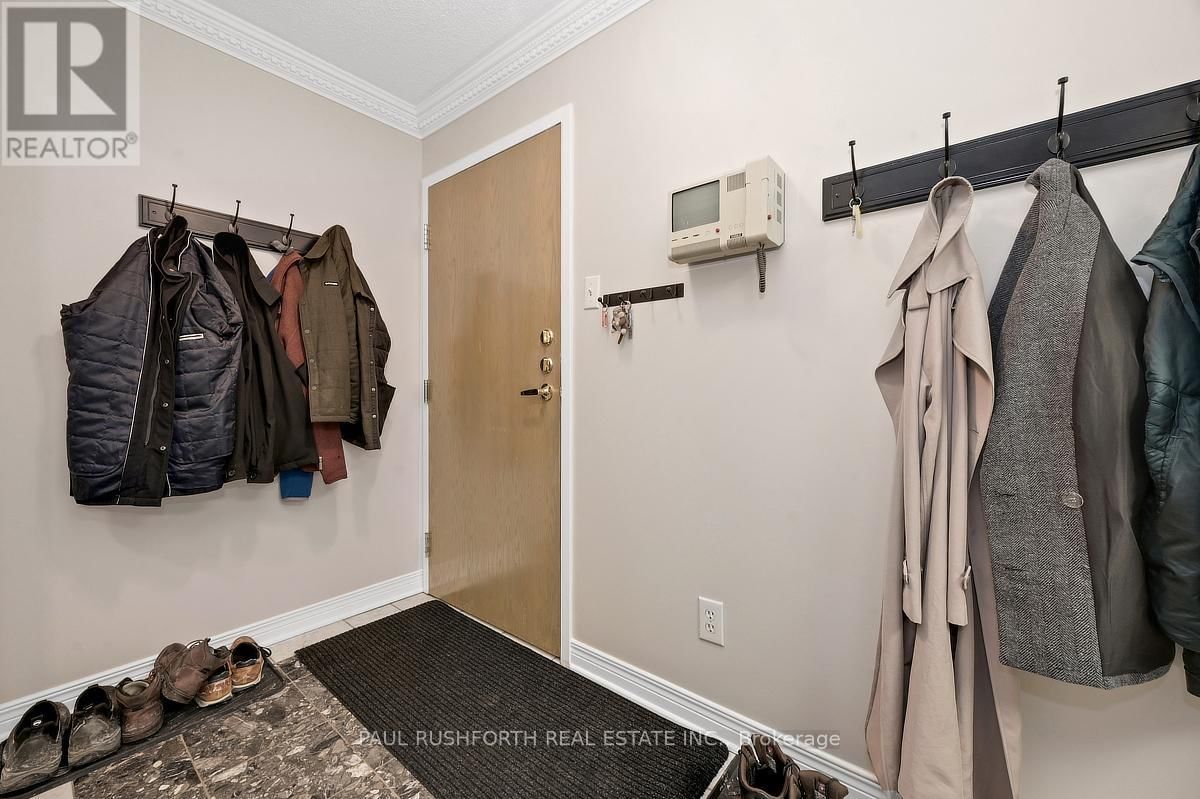 202 - 939 NORTH RIVER ROAD Image 2