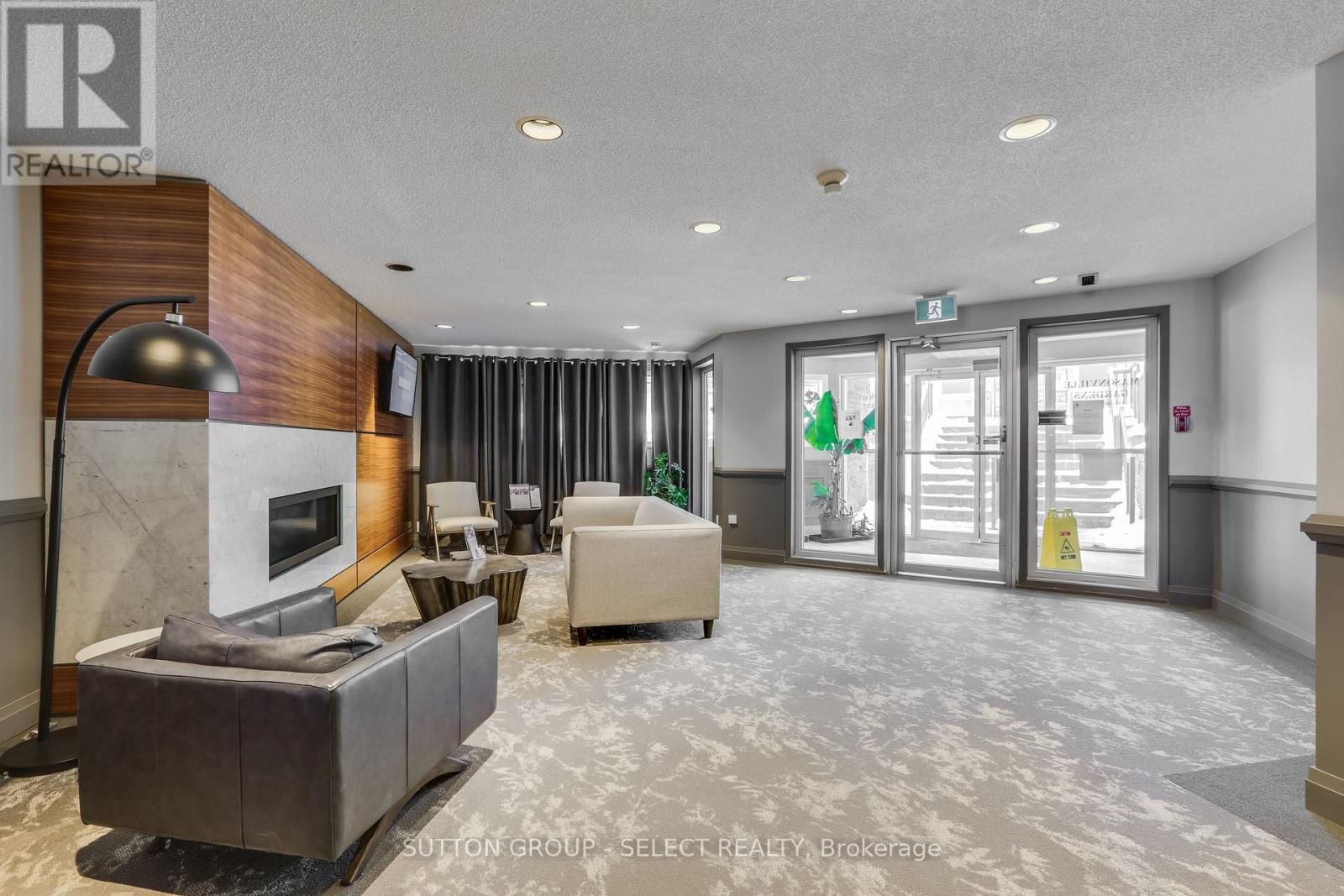 315 - 15 JACKSWAY CRESCENT Image 32