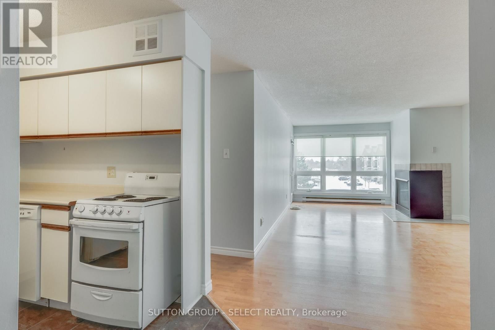 315 - 15 JACKSWAY CRESCENT Image 6