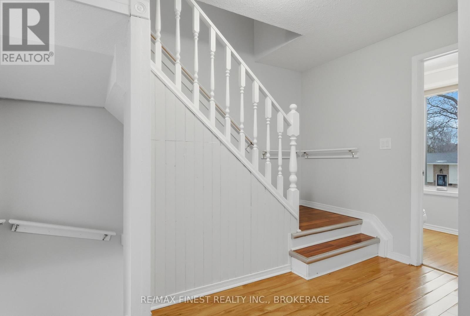 55 LIMERIDGE DRIVE Image 14