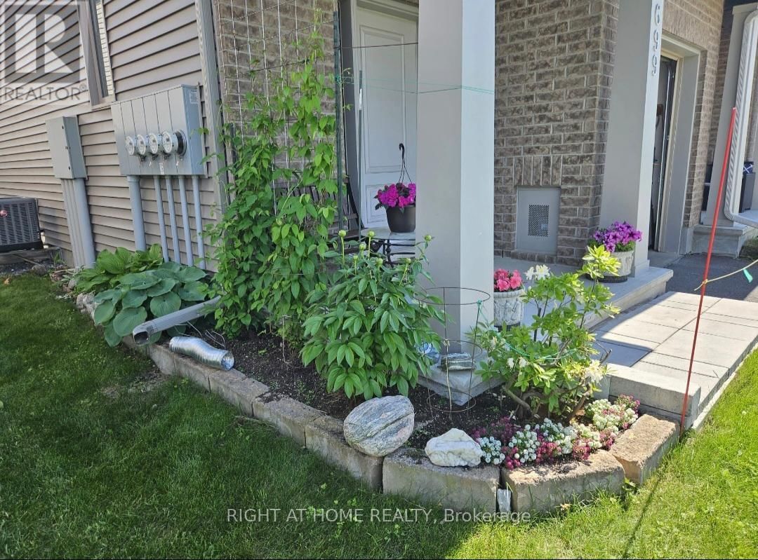 699 SORA WAY Image 26