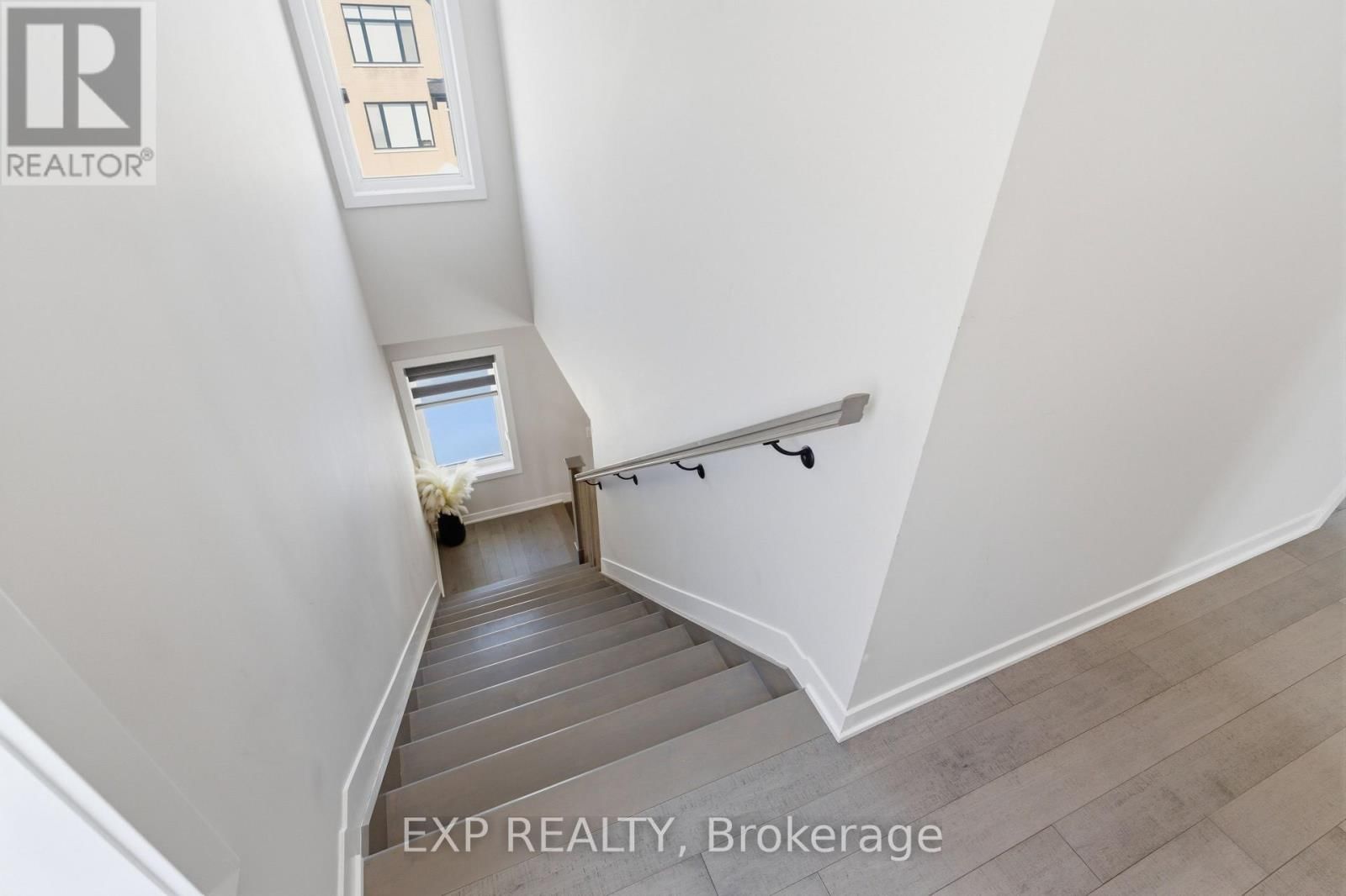 132 RUGOSA STREET Image 19