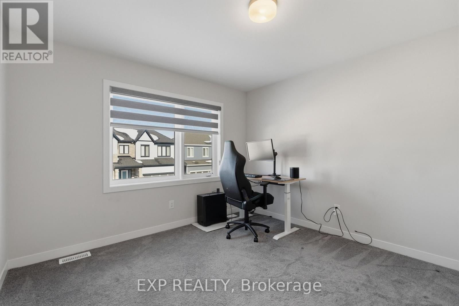 132 RUGOSA STREET Image 28