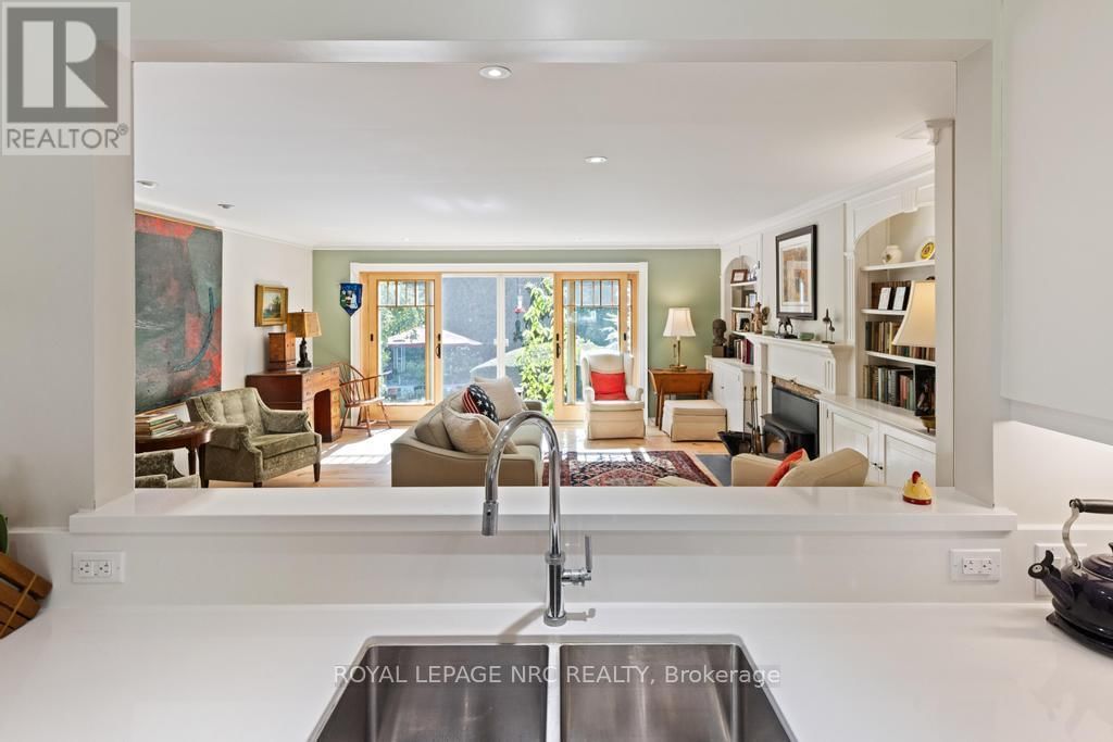 7 CHRISTOPHER STREET Image 28