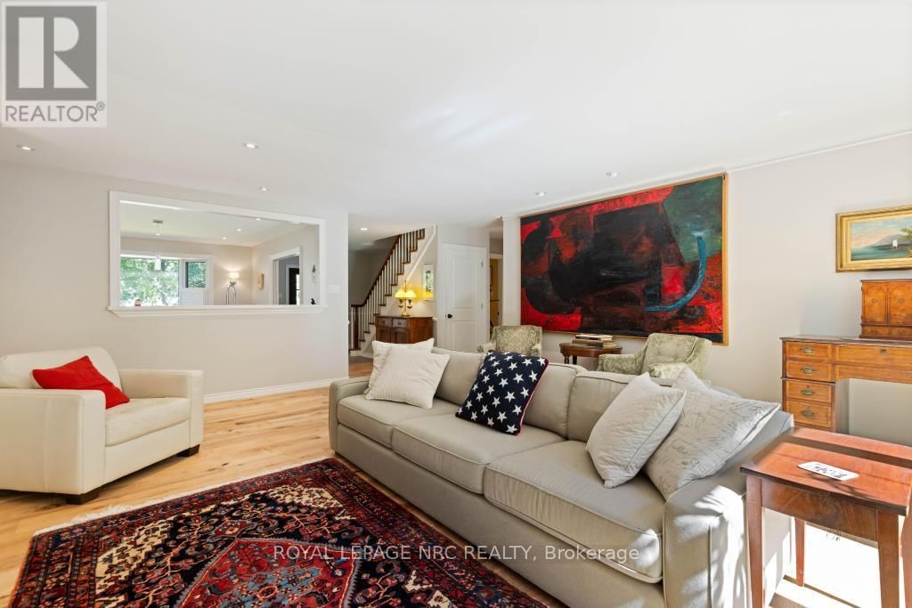 7 CHRISTOPHER STREET Image 33