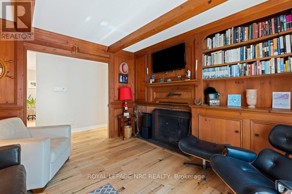 7 CHRISTOPHER STREET Image 34