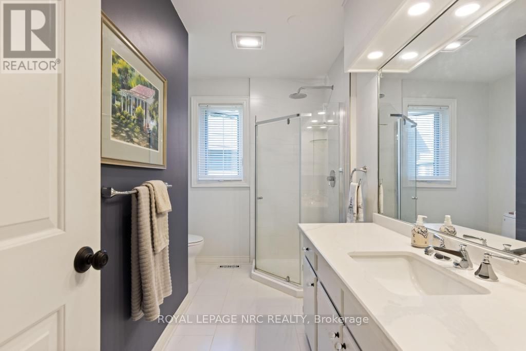 7 CHRISTOPHER STREET Image 39