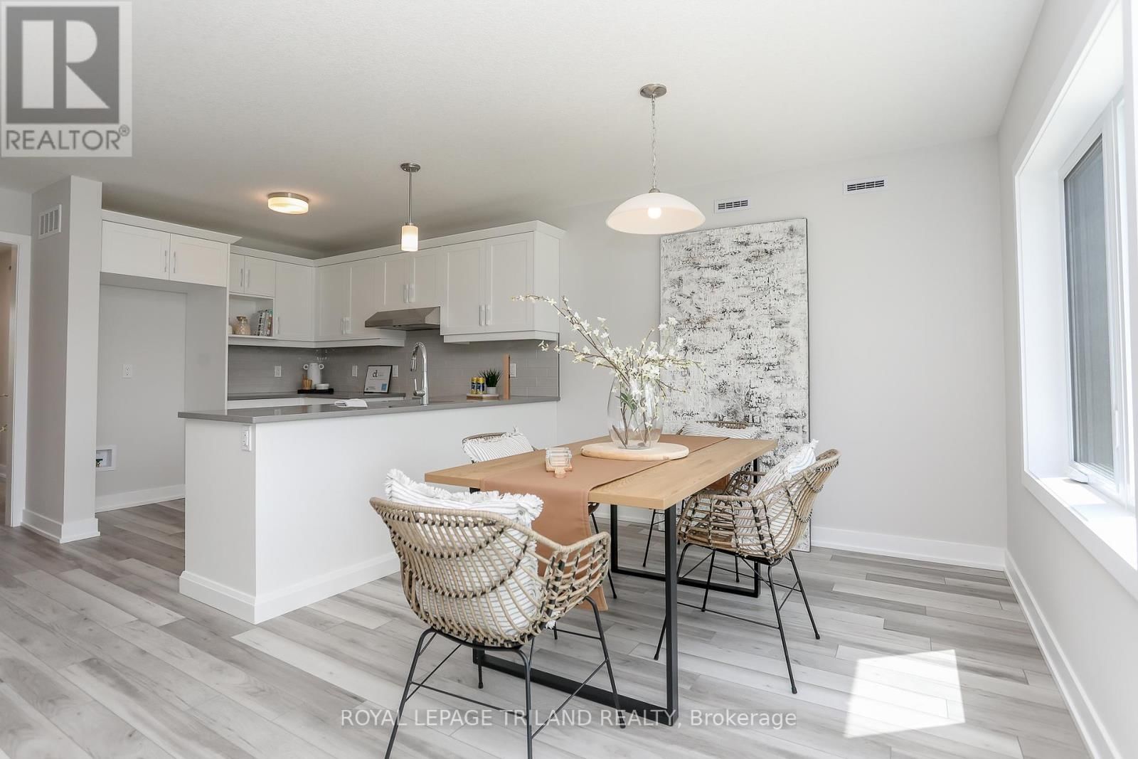 24 HARROW LANE Image 9