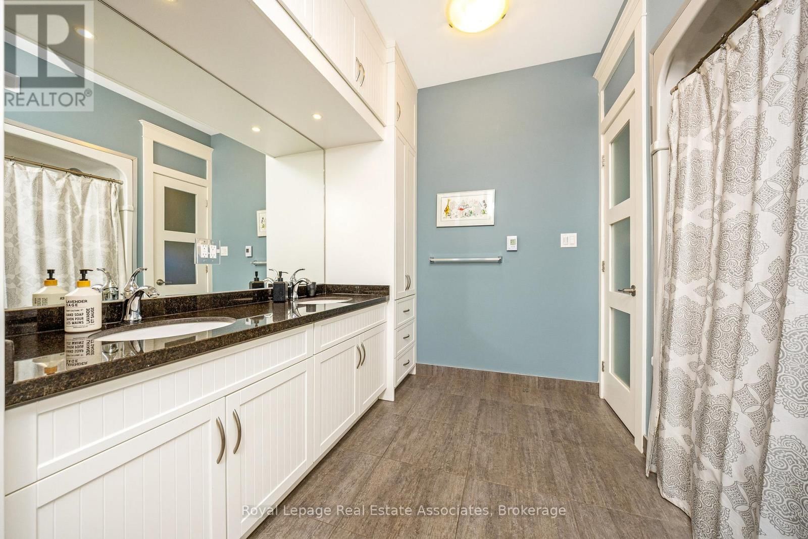 226 MAIN STREET Image 34