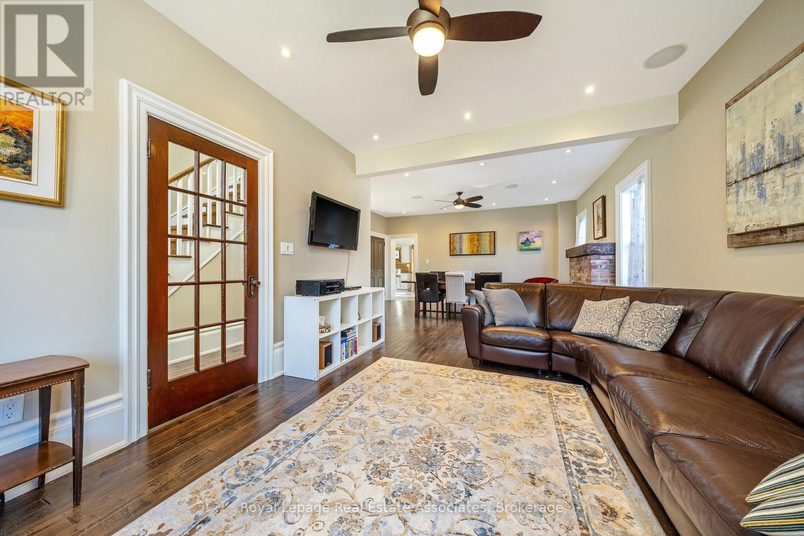 226 MAIN STREET Image 7