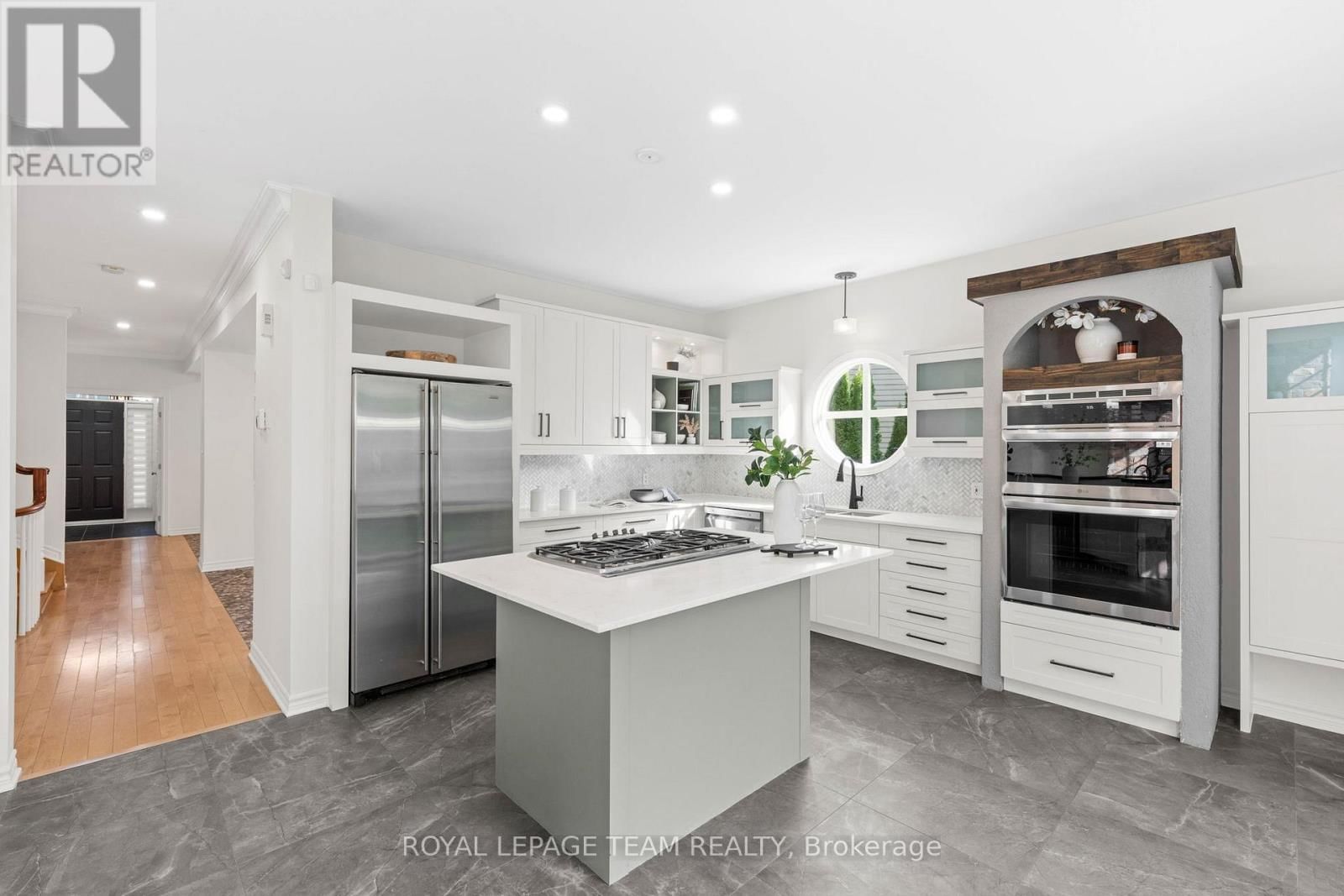 60 IRONSIDE COURT Image 17