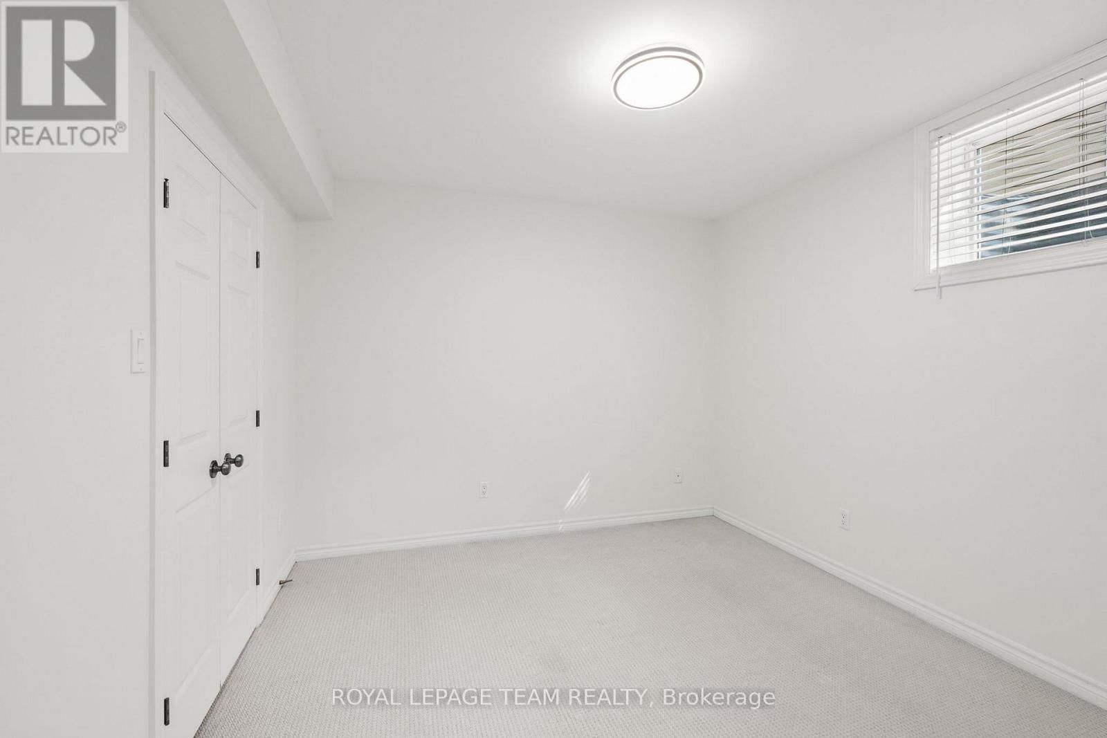 60 IRONSIDE COURT Image 37