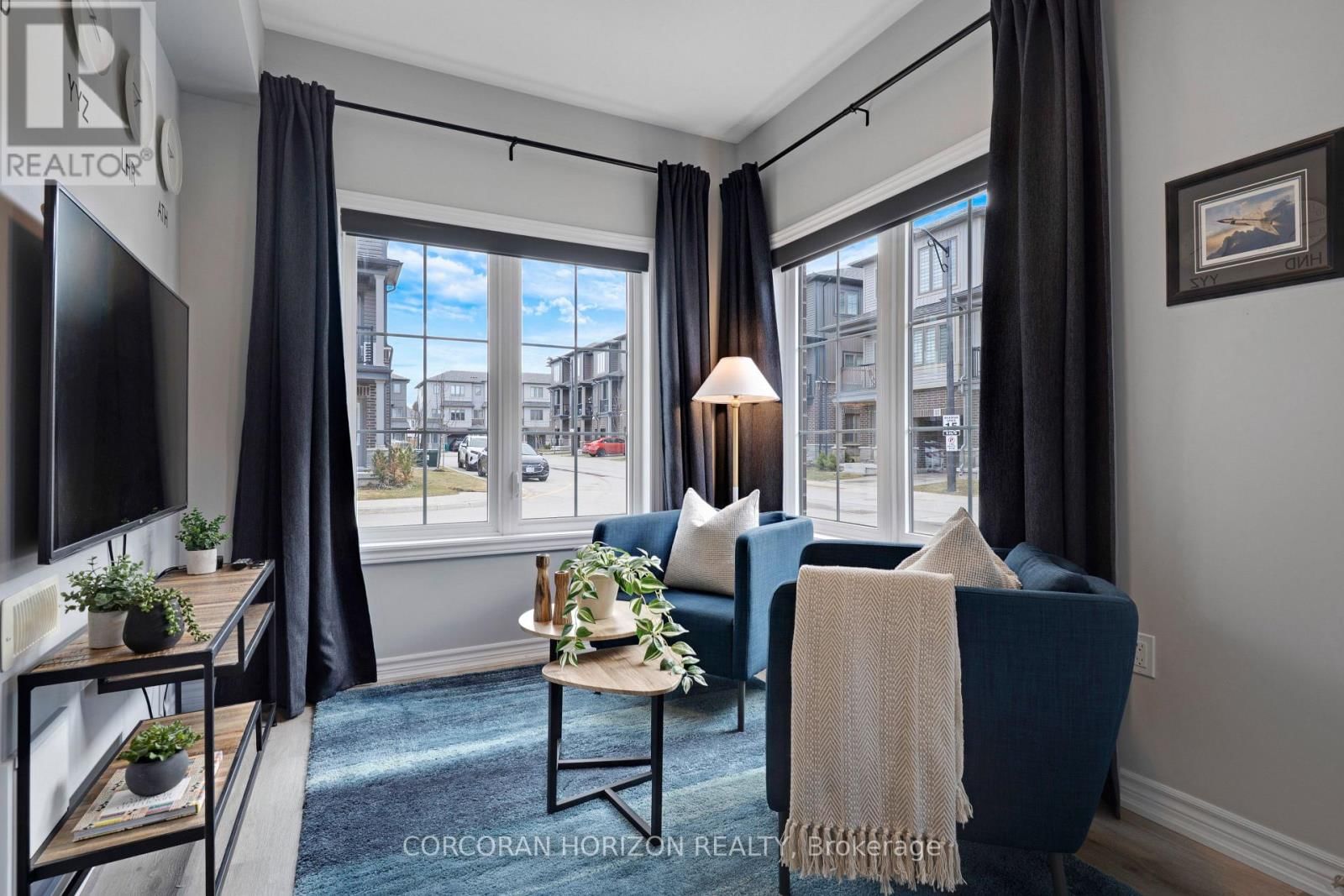 70 - 124 COMPASS TRAIL Image 8