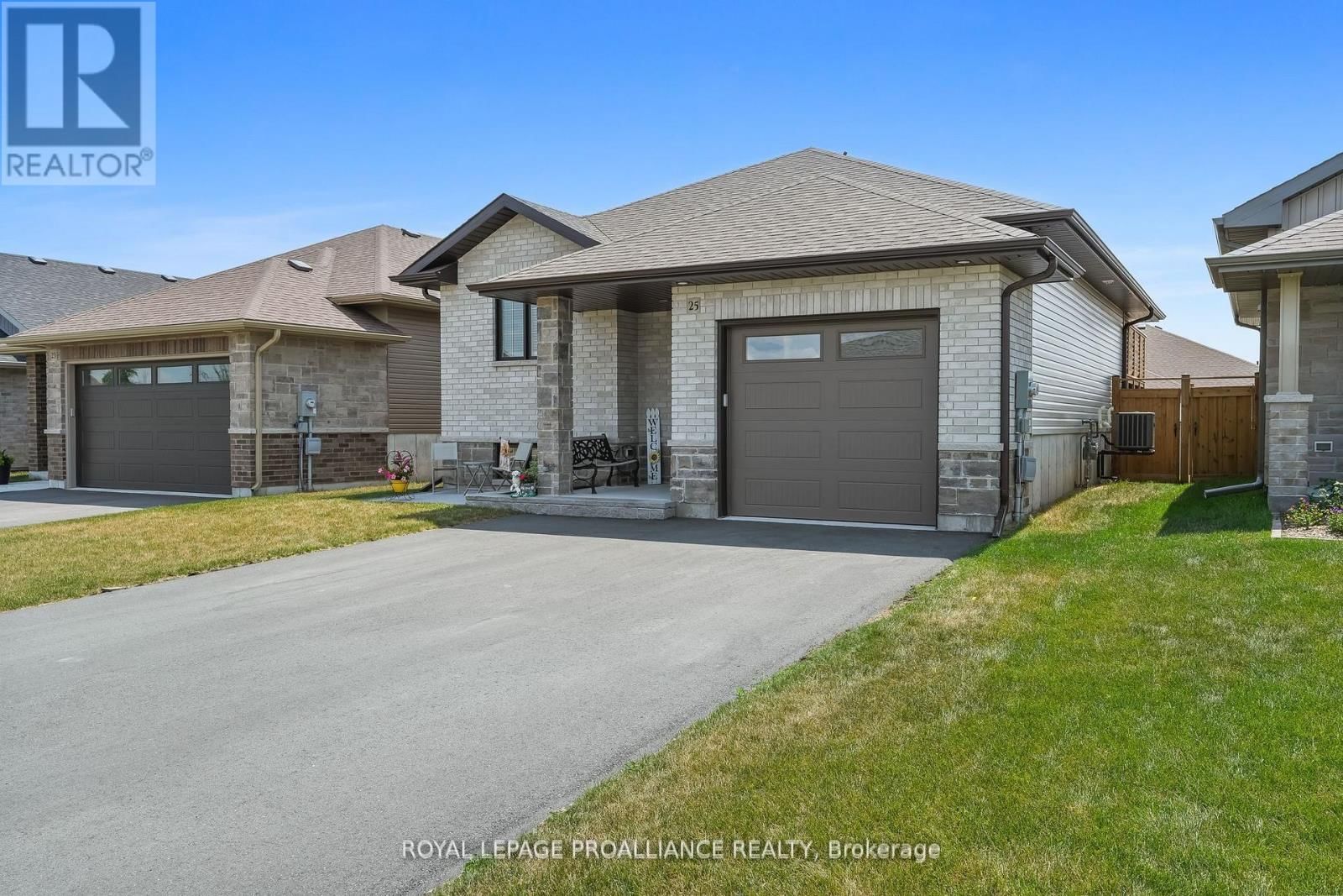 25 CEDAR PARK CRESCENT Image 3