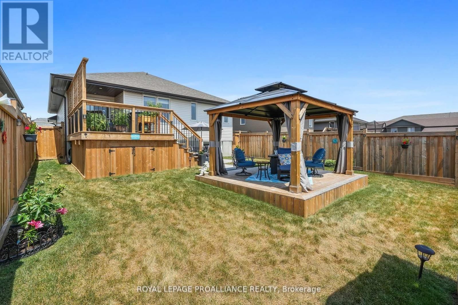 25 CEDAR PARK CRESCENT Image 31