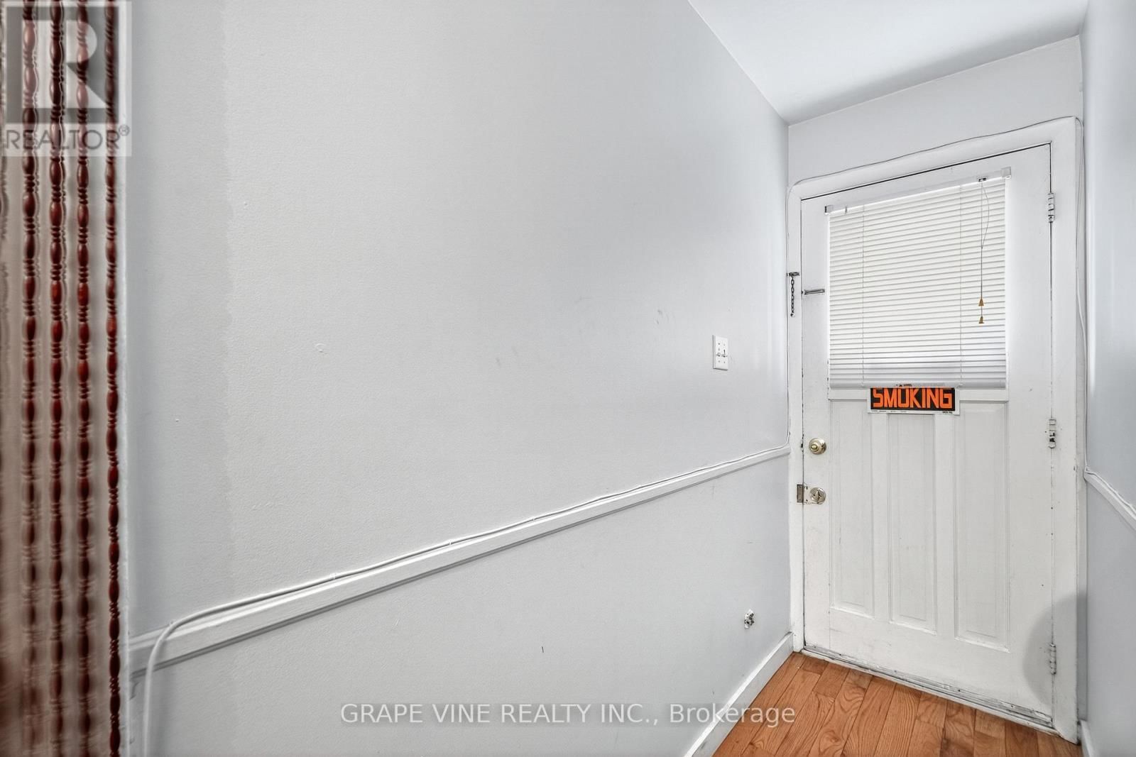 1098 CLYDE AVENUE Image 34