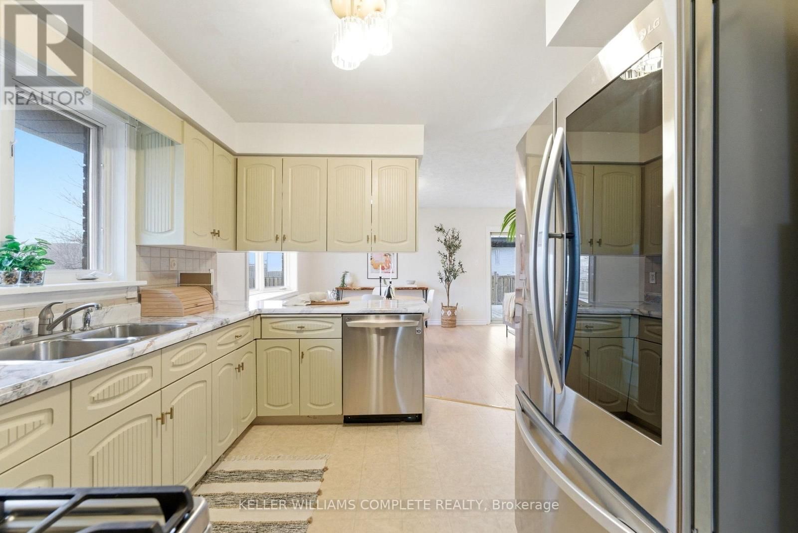 72 WADE ROAD Image 10