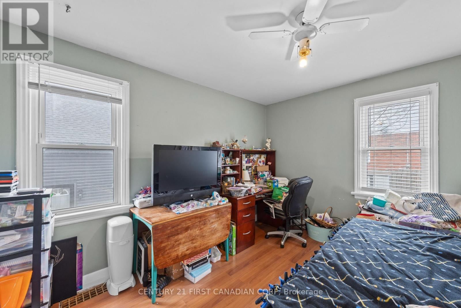 24 TERRENCE STREET Image 12