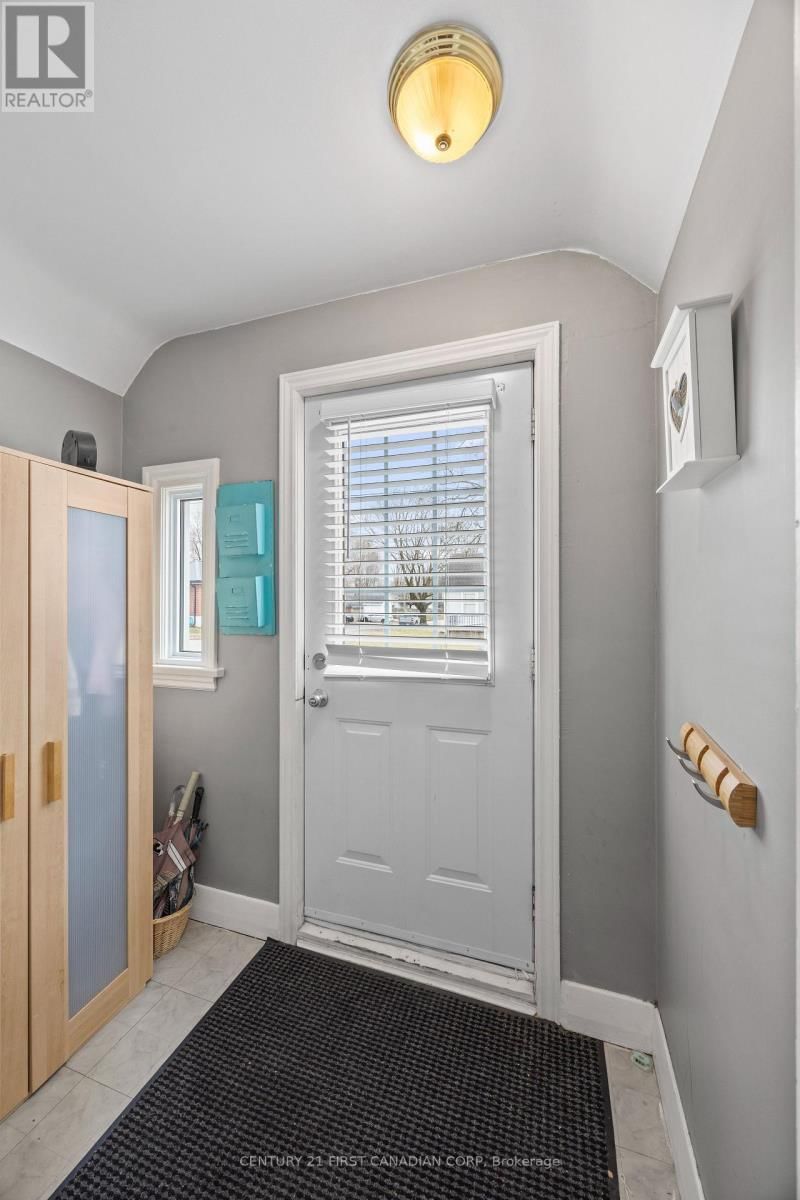 24 TERRENCE STREET Image 3