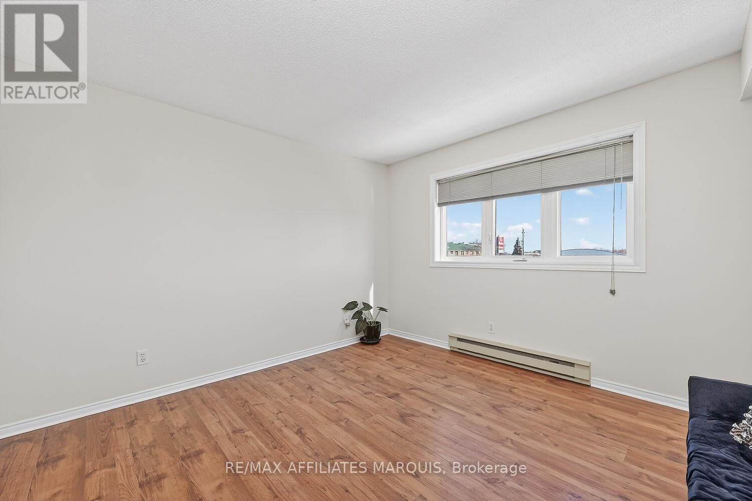 304 - 10 ARMSTRONG DRIVE Image 22