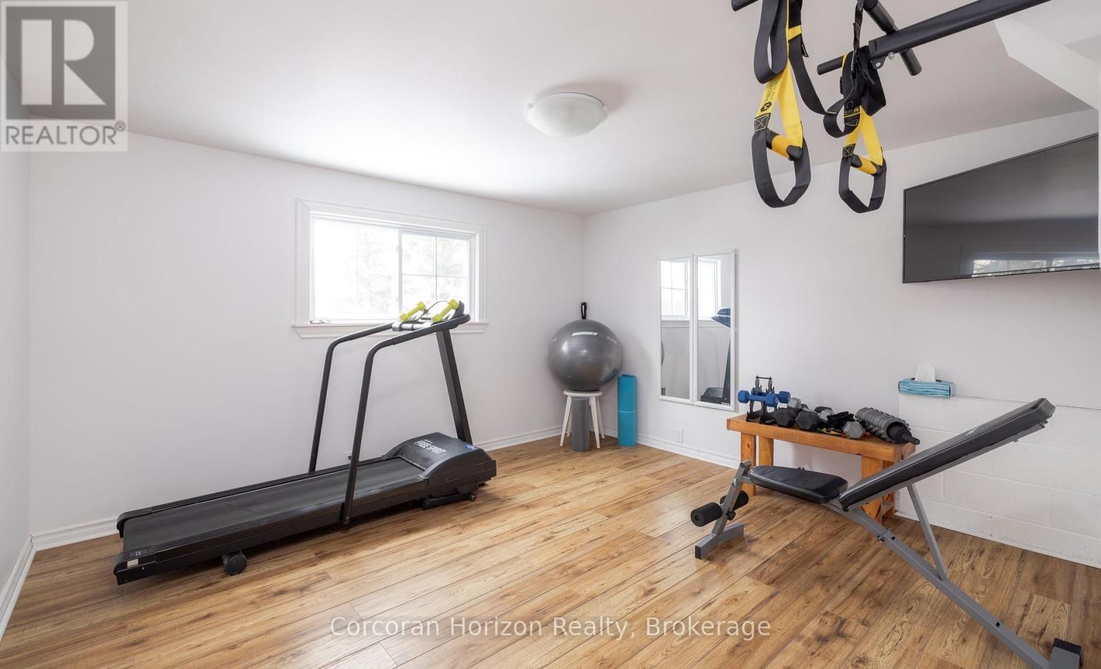 15 LYNDSEY LANE Image 35