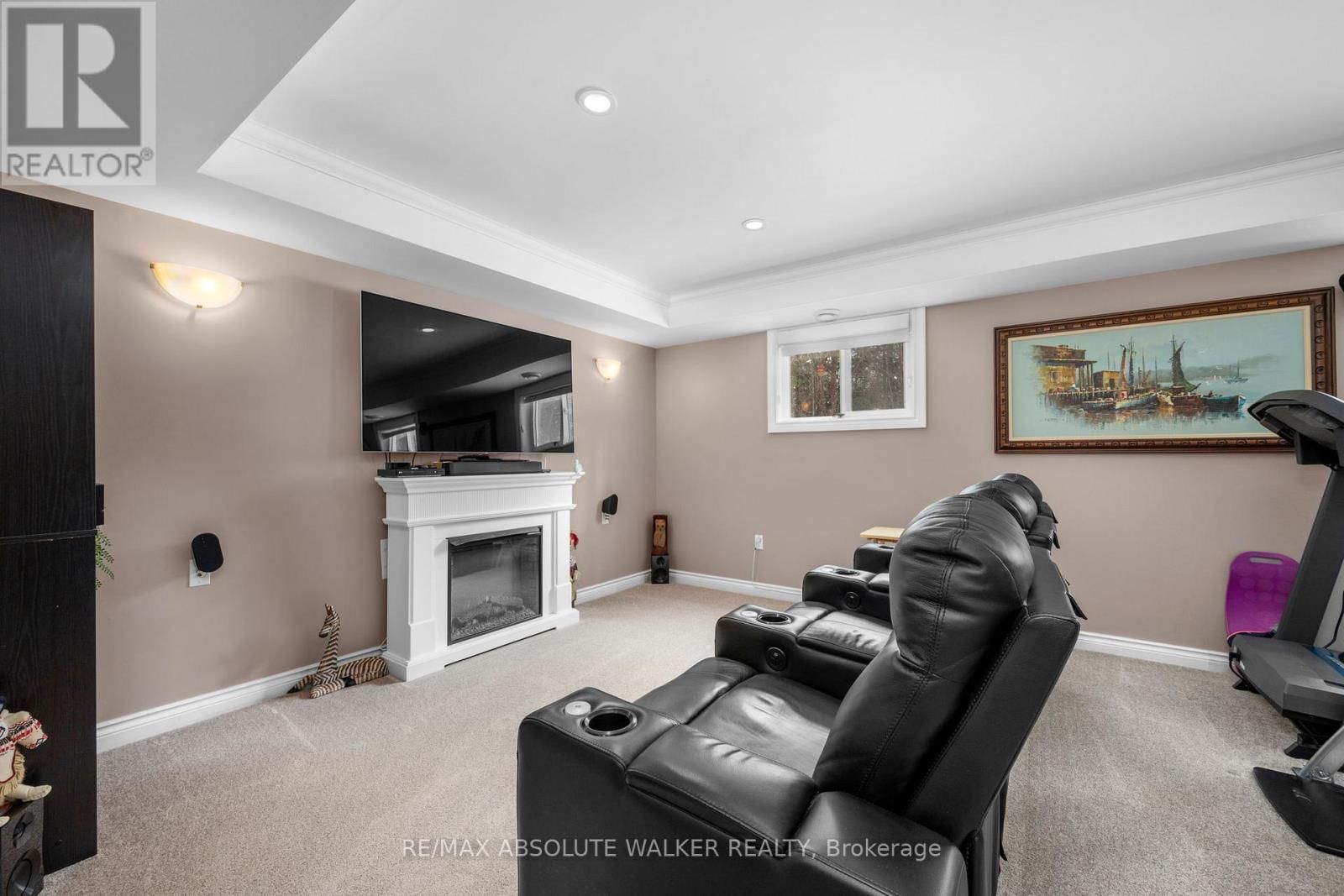 184 CHARMONT WAY Image 30