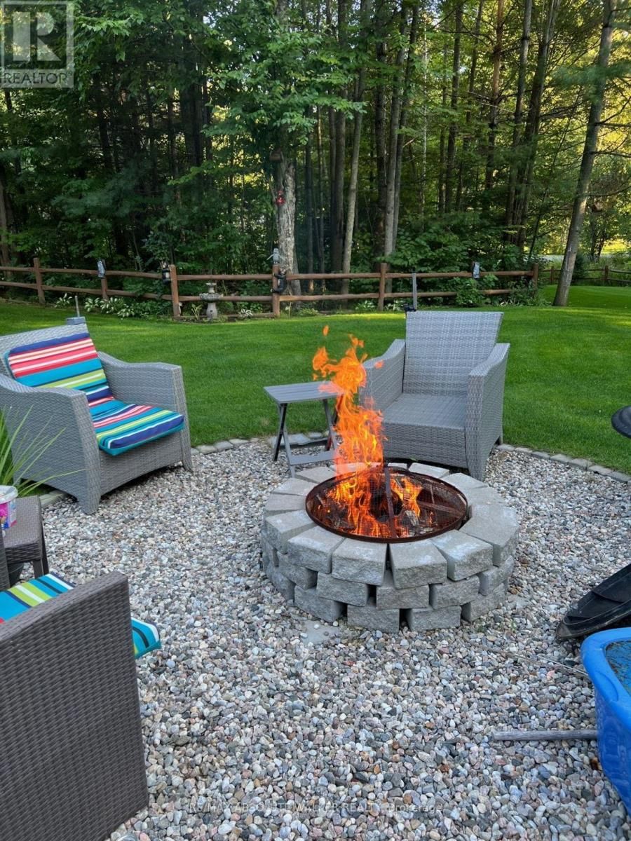 184 CHARMONT WAY Image 41