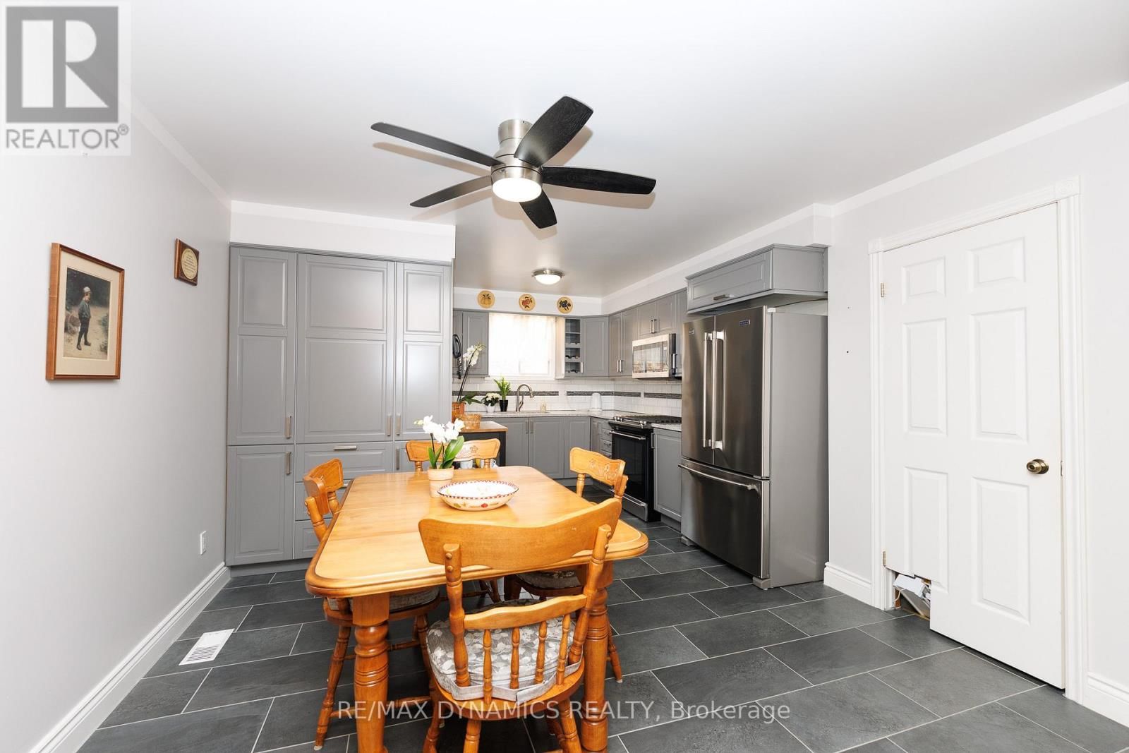 15 ROLLINS DRIVE Image 10